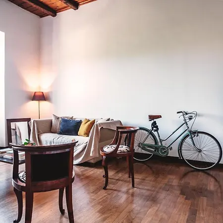 Romeasyoulike - Aventino N°37 Apartment